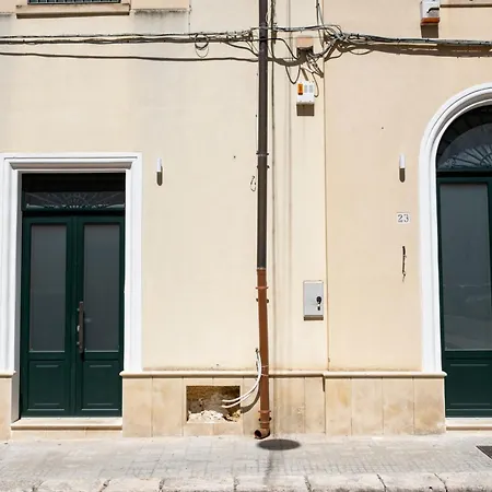 Apartamento Dimora Martinez Bríndisi Exterior foto
